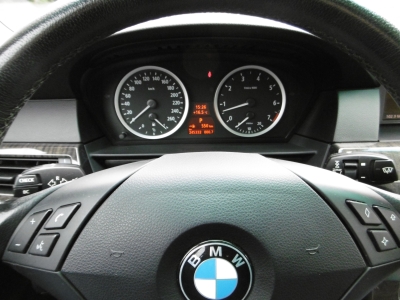 BMW 525 i Aut. Leder Xenon EGSD Tempomat Sitzhzg.PDC