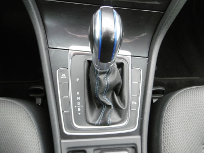 VW Golf e-Golf Wärmepumpe ACC CCS Kamera Navi PDC