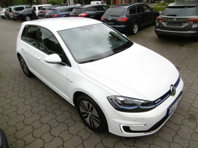 VW Golf e-Golf Wärmepumpe ACC CCS Kamera Navi PDC