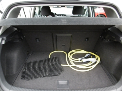 VW Golf e-Golf Wärmepumpe ACC CCS Kamera Navi PDC