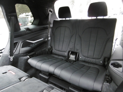 BMW X7 M50d Black Sapphire VOLL