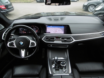 BMW X7 M50d Black Sapphire VOLL