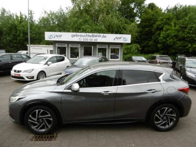 Infiniti Q30 1.5d LUXE Nav LED Alcantara Keyless CAM PDC 