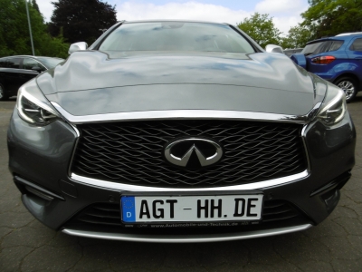 Infiniti Q30 1.5d LUXE Nav LED Alcantara Keyless CAM PDC 