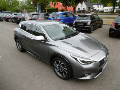 Infiniti Q30 1.5d LUXE Nav LED Alcantara Keyless CAM PDC 