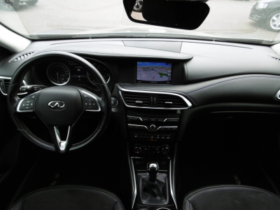 Infiniti Q30 1.5d LUXE Nav LED Alcantara Keyless CAM PDC 