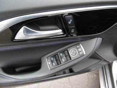 Infiniti Q30 1.5d LUXE Nav LED Alcantara Keyless CAM PDC 