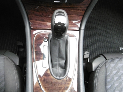 Mercedes-Benz E 200 Kompressor Automatik Klima Schiebedach