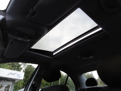 Mercedes-Benz E 200 Kompressor Automatik Klima Schiebedach