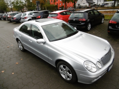 Mercedes-Benz E 200 Kompressor Automatik Klima Schiebedach