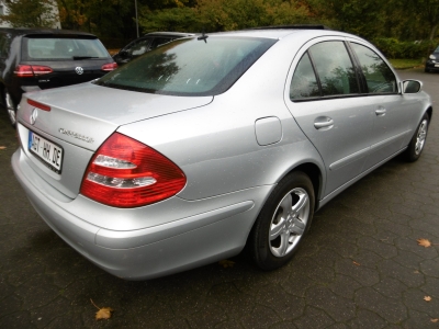 Mercedes-Benz E 200 Kompressor Automatik Klima Schiebedach