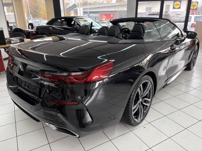 BMW M850 i xDrive Cabrio Innovations.,Nackenheizung