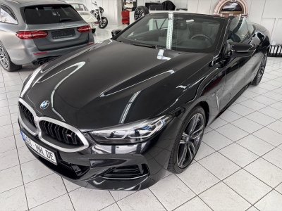 BMW M850 i xDrive Cabrio Innovations.,Nackenheizung