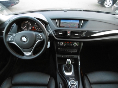 BMW X1 18 d xDrive Aut.Sportline Leder Navi Xen Pano