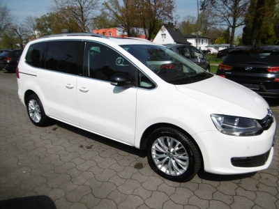 VW Sharan 1.4 TSI Style Aut. Navi Panorama CAM PDC