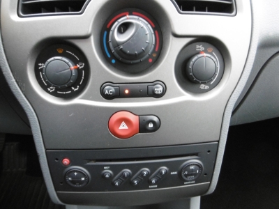 Renault Modus 1.2 16V Avantage Klima Allwetterreifen