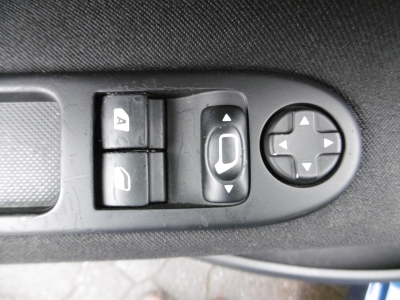 Peugeot 207 1.4 Tendance 5-türig,Klima Allwetterreifen