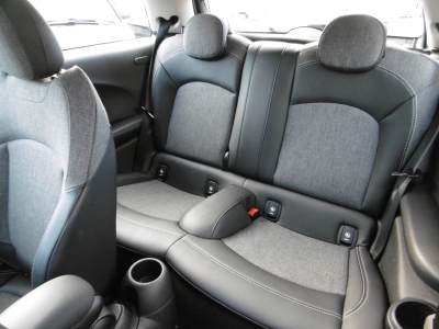 MINI Cooper D LED Navi Sportsitze Sitzhzg.,Tempo.,PDC