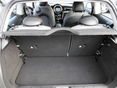 MINI Cooper D LED Navi Sportsitze Sitzhzg.,Tempo.,PDC