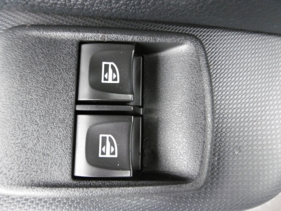 Dacia Sandero SCE 75 Ambiance Allwetterreifen 