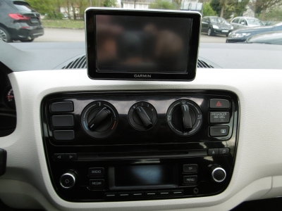 VW up 1.0 move up! el.Panoramadach Navi