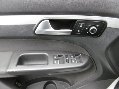 VW Touran 1.2TSi Cup 7-Sitzer Tempo.,Stzhzg PDC AHK