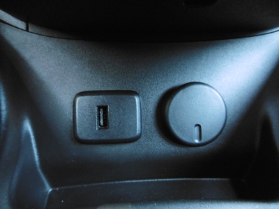 Opel Corsa 1.4 120 Jahre Sitzheizung Tempomat PDC