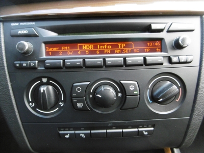 BMW 116 i Automatik Sportsitze Sitzhzg., Tempom.,PDC