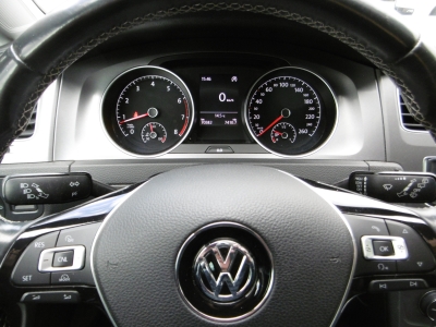 VW Golf 1.2 TSI Lounge BMT Tempomat Sitzheizung PDC