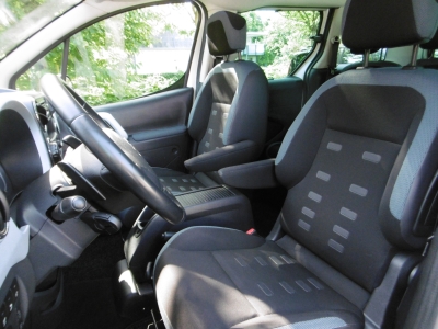 Citroen Berlingo 1.6 HDI Exclusive Aut.,Tempo.,PDC AHK