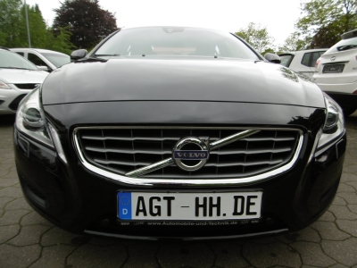 Volvo S60 2.0 T Momentum Aut. Navi Xen Sitzheizung PDC