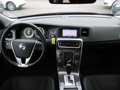 Volvo S60 2.0 T Momentum Aut. Navi Xen Sitzheizung PDC