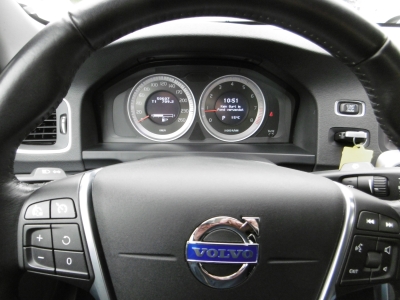 Volvo S60 2.0 T Momentum Aut. Navi Xen Sitzheizung PDC