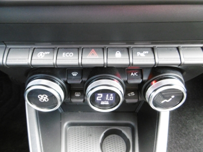 Dacia Duster 1.0 TCe 100 ECO-G / Prestige Navi CAM PDC