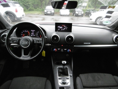 Audi A3 1.4 TFSI Limo Sport Black Edition 18" LED PDC