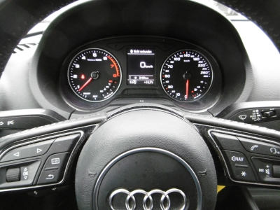 Audi A3 1.4 TFSI Limo Sport Black Edition 18" LED PDC