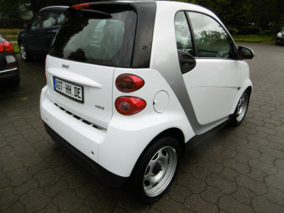 Smart ForTwo Aut. Klima Leder Servo Allwetterreifen