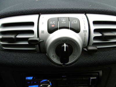 Smart ForTwo Aut. Klima Leder Servo Allwetterreifen