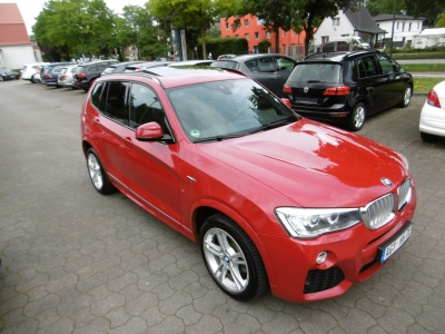 BMW X3 xDrive 30dA M-Paket Nav Pano Leder Xenon AHK 