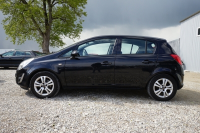 Opel Corsa D 1.2 Satellite |HU/AU NEU| |Bremsen NEU|