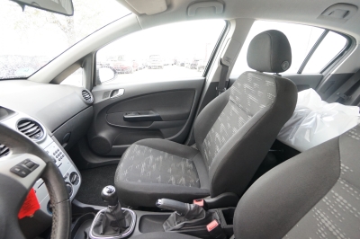 Opel Corsa D 1.2 Satellite |HU/AU NEU| |Bremsen NEU|