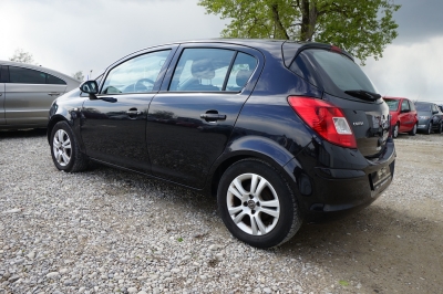 Opel Corsa D 1.2 Satellite |HU/AU NEU| |Bremsen NEU|