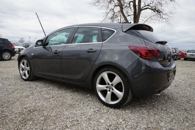 Opel Astra J 1.6 Turbo Aut. |Zahnriemen + Insp. NEU|