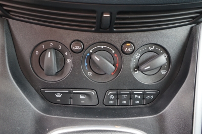 Ford Grand C-Max 1.6 TDCi Champions Edit. |Bluetooth|