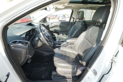 Ford Kuga 2.0 TDCi 4x4 Individual Aut. |ZR+WP NEU!!!|