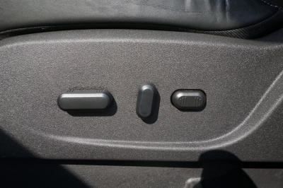 Ford Kuga 2.0 TDCi 4x4 Individual Aut. |ZR+WP NEU!!!|