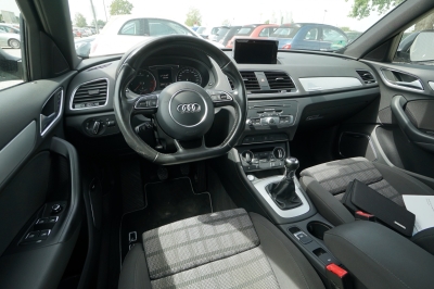 Audi Q3 2.0 TDI sport quattro |aus 1.Hand| |EURO 6|