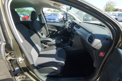 Citroen C3 1.2 Selection |Bluetooth| |Einparkhilfe|