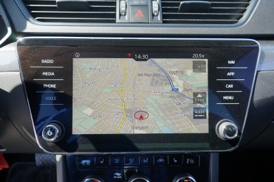 Skoda Superb Combi 1.4 TSI Active DSG |CarPlay| |Navi|