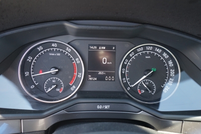 Skoda Superb Combi 1.4 TSI Active DSG |CarPlay| |Navi|